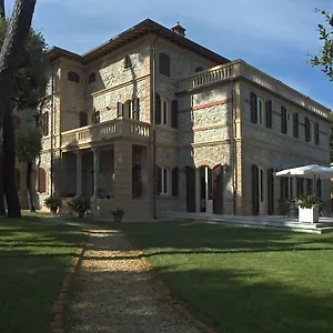 https://villa-signori.it-tuscanyhotel.com